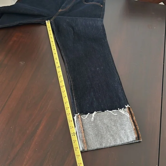 Armani Exchange Hi Waist Cuff Straight Ankle Dark Wash Jeans Women size 27 - Picture 17 of 17